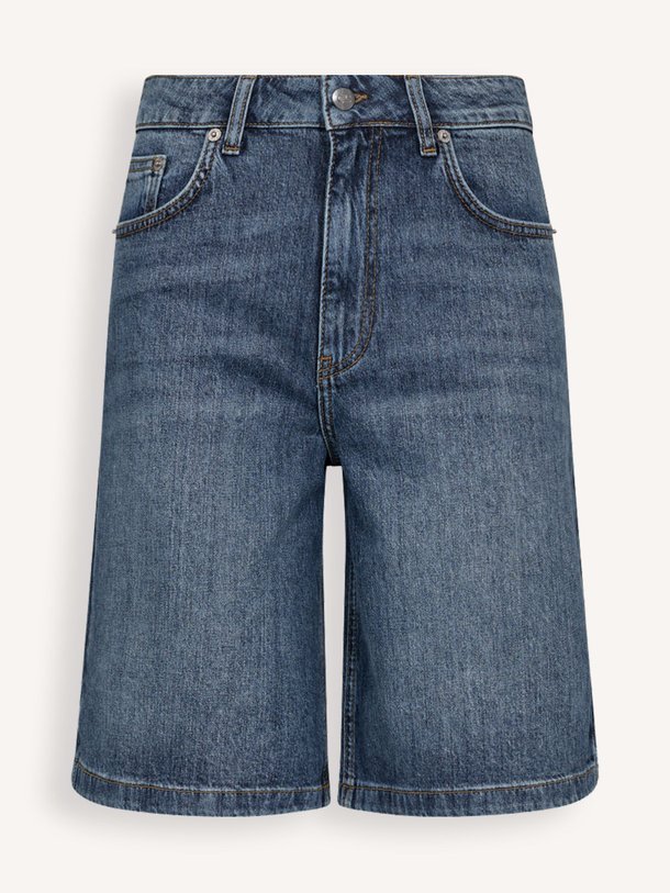 Ontdek de Willa denim short van Co'Couture in de kleur donkerblauw bij Orangebag. Op werkdagen voor 21:45 besteld, morgen in huis.