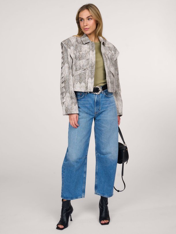 Ontdek de Miro mid waist barrel fit non-stretch jeans van Citizens of Humanity in de kleur blauw bij Orangebag. Op werkdagen voor 21:45 besteld, morgen in huis.