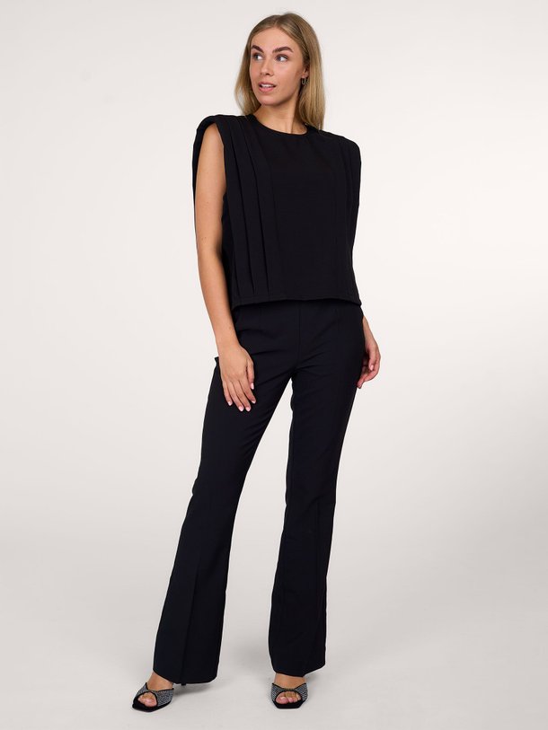 Ontdek de Joelle geweven pantalon van Gestuz in de kleur zwart bij Orangebag. Op werkdagen voor 21:45 besteld, morgen in huis.