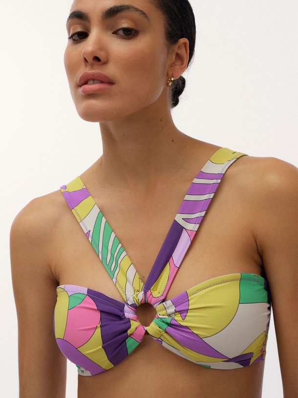 Love Stories Harper - Voorgevormde Bikinitop Met Print - Lila Ontdek de Harper voorgevormde bikinitop met print van Love Stories in de kleur lila bij Orangebag. Op werkdagen voor 21:45 besteld, morgen in huis.