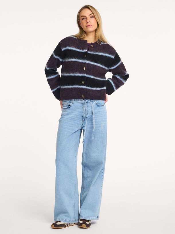 Ontdek de Rafael alpacamix vest van Modstrom in de kleur Aubergine bij Orangebag. Op werkdagen voor 21:45 besteld, morgen in huis.