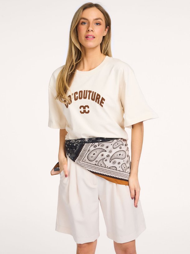 Ontdek de Uso viscose sjaal van Co'Couture in de kleur Bruin bij Orangebag. Op werkdagen voor 21:45 besteld, morgen in huis.