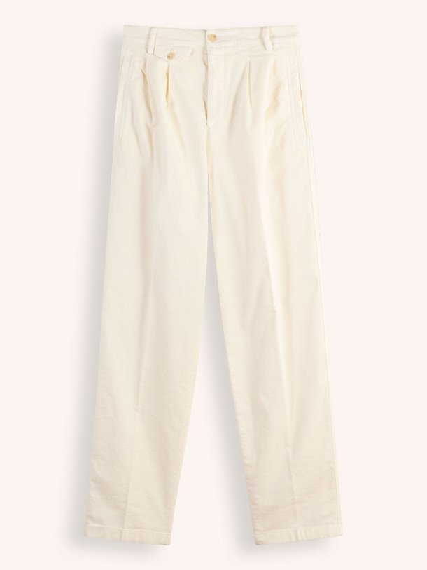 Ontdek de Rhoone katoenmix ribcord broek van Closed in de kleur crème bij Orangebag. Op werkdagen voor 21:45 besteld, morgen in huis.