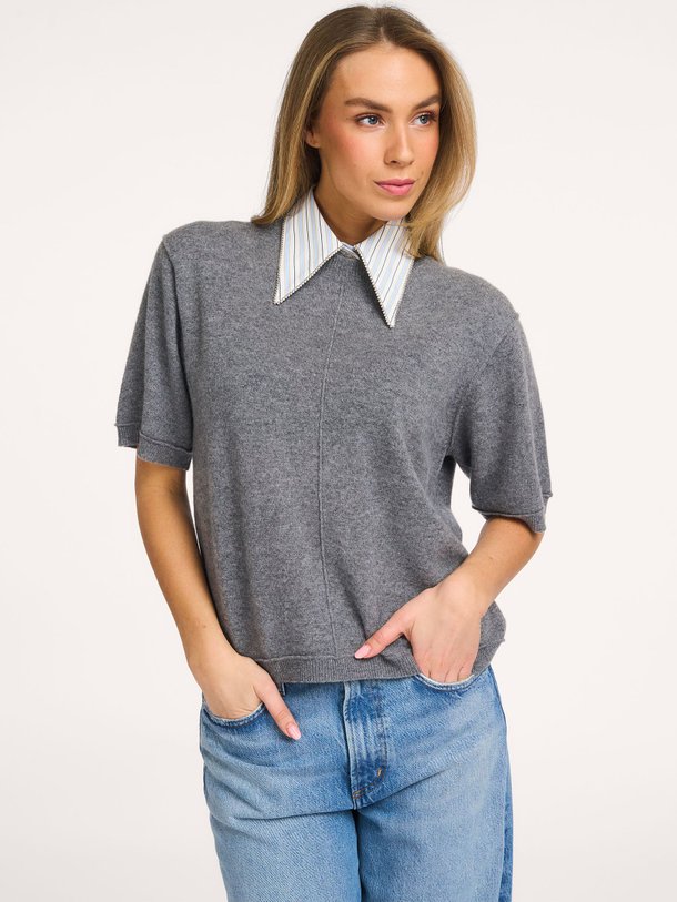 Ontdek de Juxta katoenen gestreepte kraag met strass van Essentiel Antwerp in de kleur Off-white bij Orangebag. Op werkdagen voor 21:45 besteld, morgen in huis.