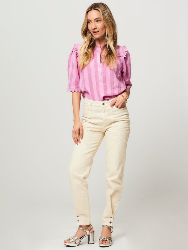 Ontdek de Maray high waist relaxed fit stretch jeans van Dante 6 in de kleur crème bij Orangebag. Op werkdagen voor 21:45 besteld, morgen in huis.