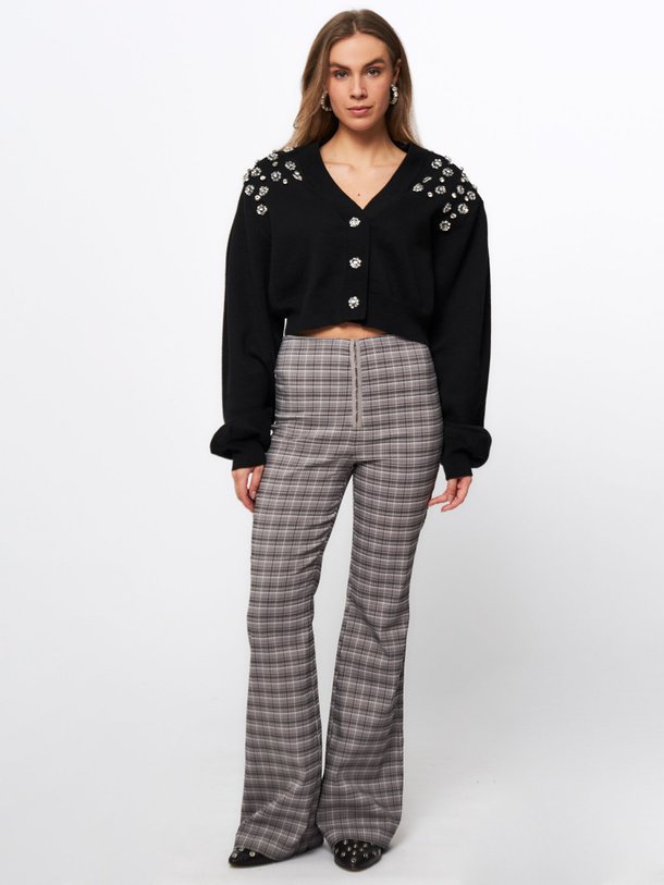 Ontdek de Margret viscosemix flared stretch broek van Rotate Birger Christensen in de kleur grijs bij Orangebag. Op werkdagen voor 21:45 besteld, morgen in huis.