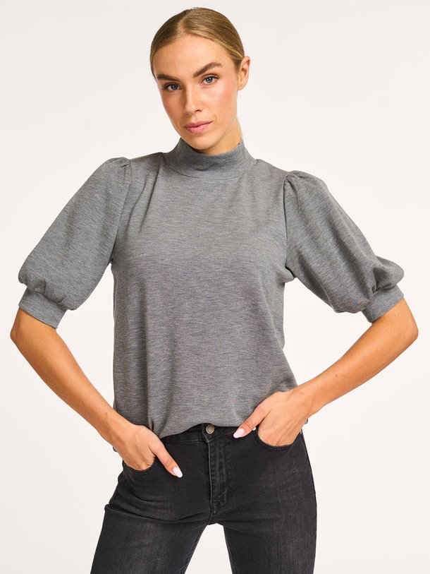 Ontdek de Modalmix super soft top van My Essential Wardrobe in de kleur grijs bij Orangebag. Op werkdagen voor 21:45 besteld, morgen in huis.