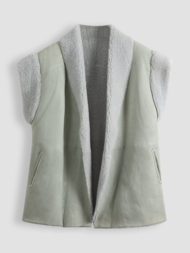 Ontdek de Cheryl lammy reversible gilet van Alter Ego in de kleur mintgroen bij Orangebag. Op werkdagen voor 21:45 besteld, morgen in huis.