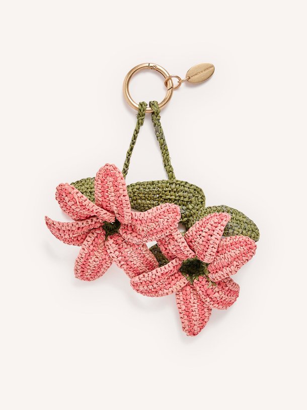 Ontdek de Lys raffia bag charm van Vanessa Bruno in de kleur Roze bij Orangebag. Op werkdagen voor 21:45 besteld, morgen in huis.