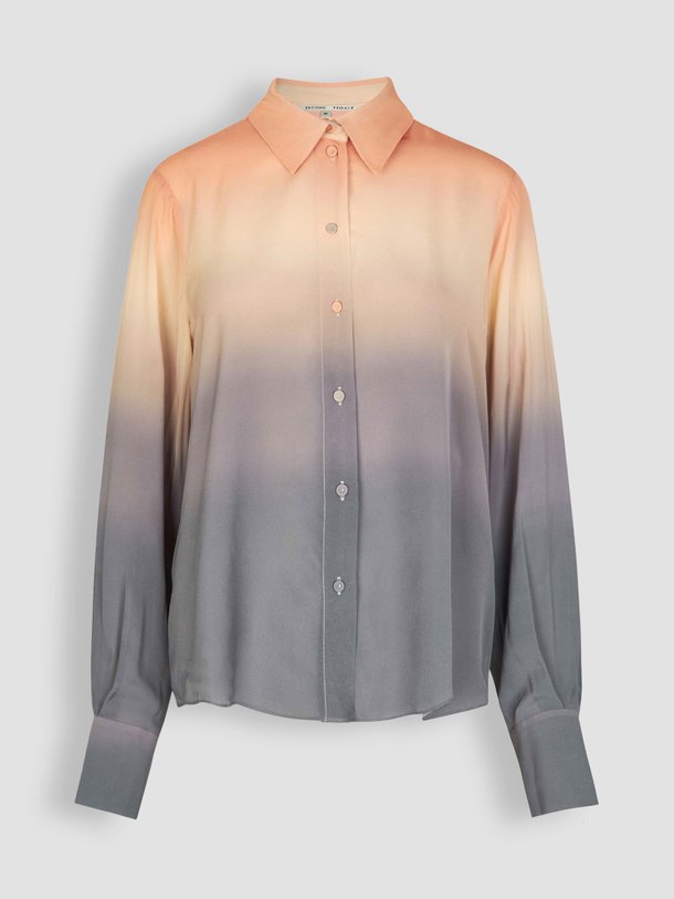 Ontdek de Anara viscose blouse van Second Female in de kleur perzik bij Orangebag. Op werkdagen voor 21:45 besteld, morgen in huis.