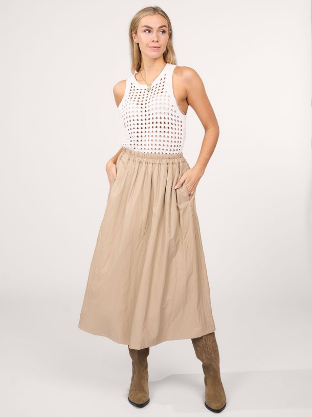 Ontdek de Jamie leather look rok van Knit-ted in de kleur zand bij Orangebag. Op werkdagen voor 21:45 besteld, morgen in huis.