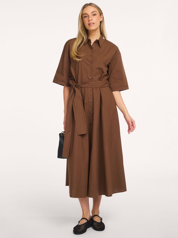 Ontdek de Dress van No Man's Land bij Orangebag. Op werkdagen voor 21:45 besteld, morgen in huis.