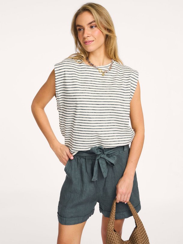 Ontdek de Diede organic cotton gestreepte top van By-Bar in de kleur Zwart bij Orangebag. Op werkdagen voor 21:45 besteld, morgen in huis.