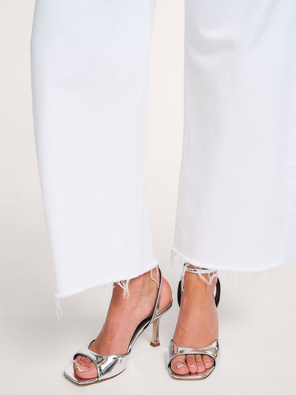 Ontdek de Dial Drunk lederen metallic sandalen van Rotue in de kleur Zilverkleur bij Orangebag. Op werkdagen voor 21:45 besteld, morgen in huis.