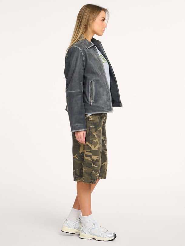 Ontdek de Athene katoenen short met print van Modstrom in de kleur Groen bij Orangebag. Op werkdagen voor 21:45 besteld, morgen in huis.