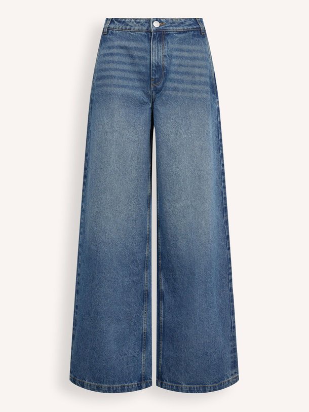 Ontdek de Azzi low waist loose fit jeans van Sofie Schnoor in de kleur blauw bij Orangebag. Op werkdagen voor 21:45 besteld, morgen in huis.