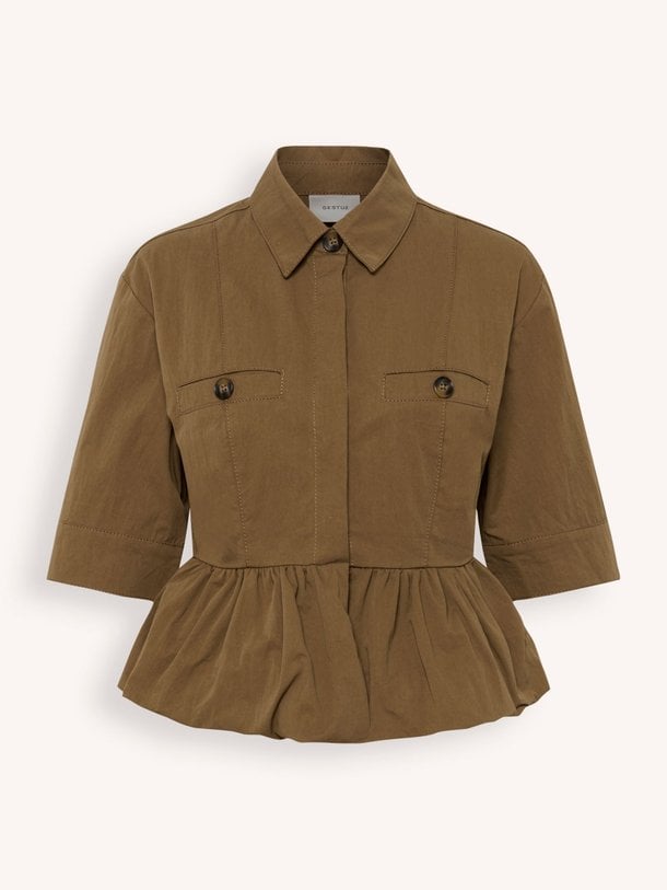 Ontdek de Zandaya katoenmix blouse van Gestuz in de kleur Groen/bruin bij Orangebag. Op werkdagen voor 21:45 besteld, morgen in huis.