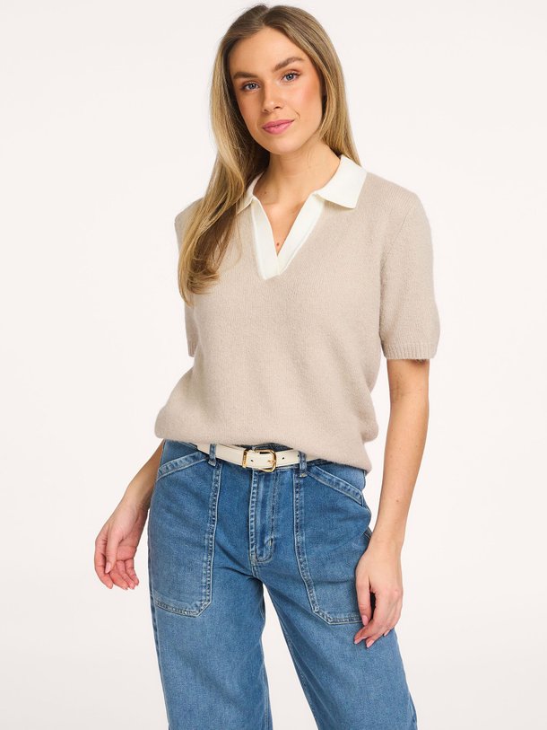 Ontdek de Alpacamix polo trui van Yaya in de kleur Taupe bij Orangebag. Op werkdagen voor 21:45 besteld, morgen in huis.