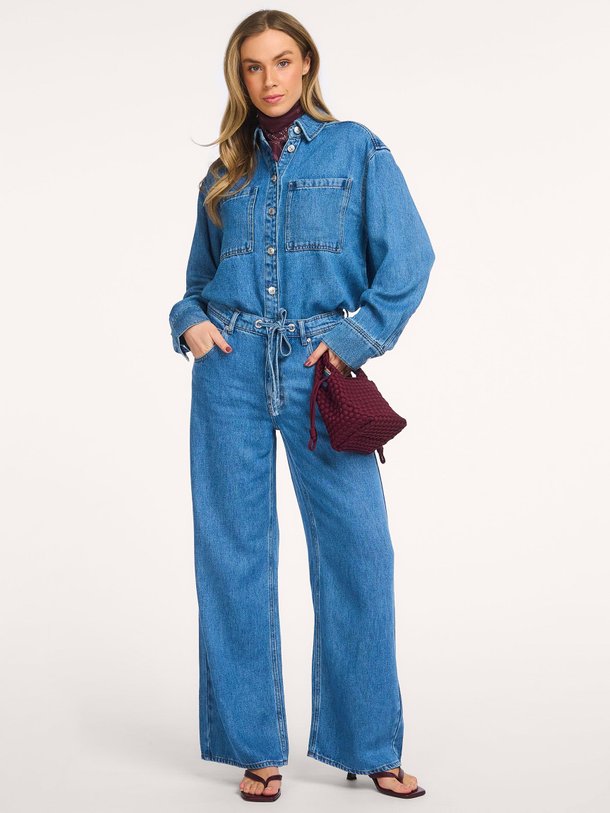 Ontdek de Irvina denim blouse van Second Female in de kleur Blauw bij Orangebag. Op werkdagen voor 21:45 besteld, morgen in huis.