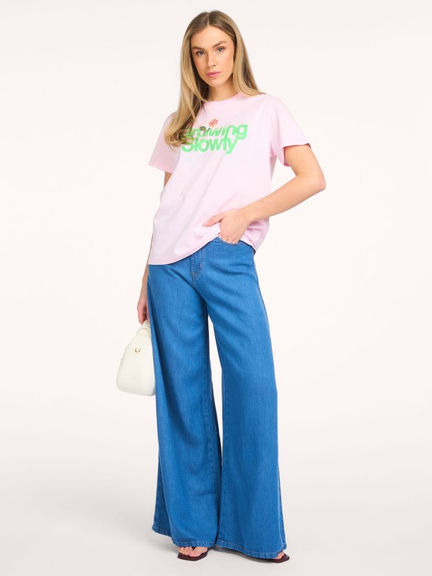 Ontdek de Organic cotton T-shirt van Ganni in de kleur Lichtroze bij Orangebag. Op werkdagen voor 21:45 besteld, morgen in huis.