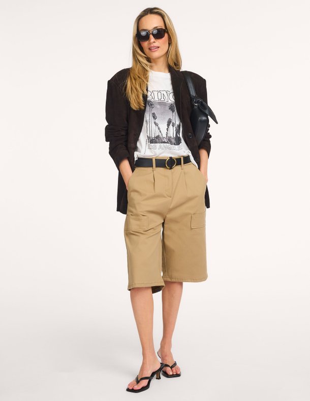 Ontdek de Louis katoenen T-shirt met print van Anine Bing in de kleur Off-white bij Orangebag. Op werkdagen voor 21:45 besteld, morgen in huis.