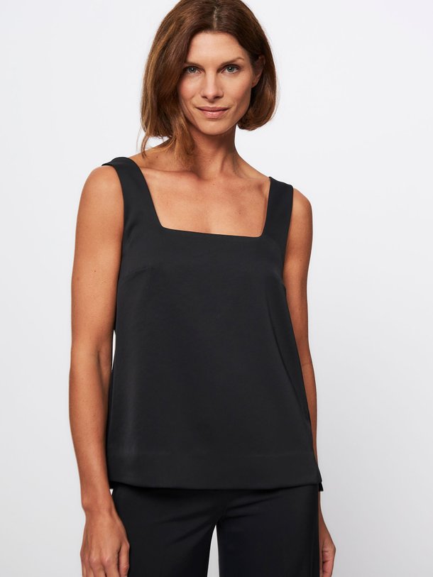 Ontdek de Ynar geweven top van Drykorn in de kleur zwart bij Orangebag. Op werkdagen voor 21:45 besteld, morgen in huis.