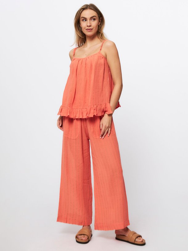 Poppy Field Pauras - Linnen-Look Broek Met Lurex Patroon - Koraal Ontdek de Pauras linnen-look broek met lurex patroon van Poppy Field in de kleur koraal bij Orangebag. Op werkdagen voor 21:45 besteld, morgen in huis.