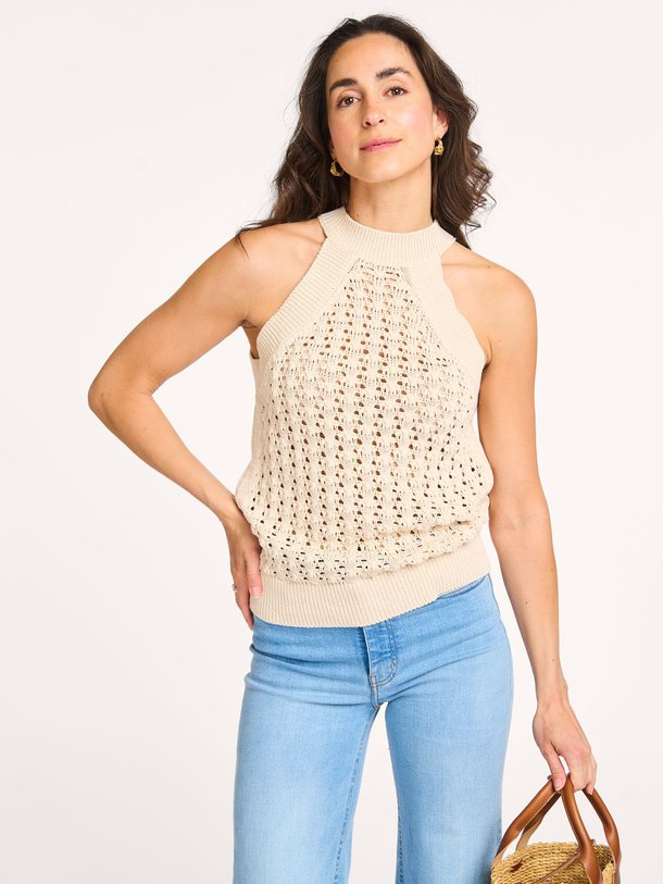 Ontdek de Katoenen top met opengewerkt patroon van Summum in de kleur zand bij Orangebag. Op werkdagen voor 21:45 besteld, morgen in huis.