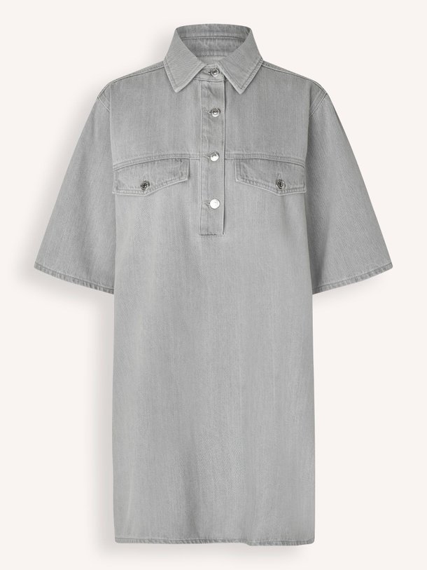 Ontdek de Esso denim jurk van Second Female in de kleur lichtgrijs bij Orangebag. Op werkdagen voor 21:45 besteld, morgen in huis.