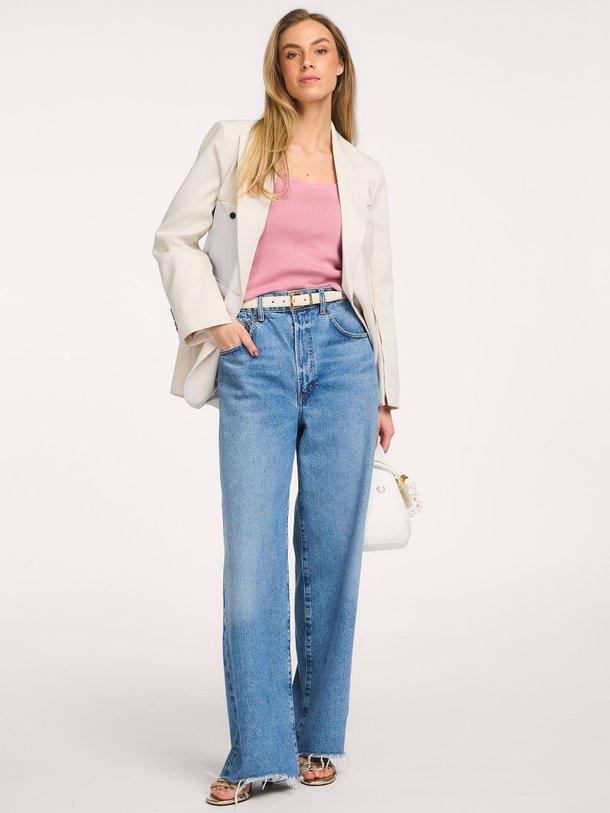 Ontdek de Zena viscosemix top van Aaiko in de kleur Roze bij Orangebag. Op werkdagen voor 21:45 besteld, morgen in huis.