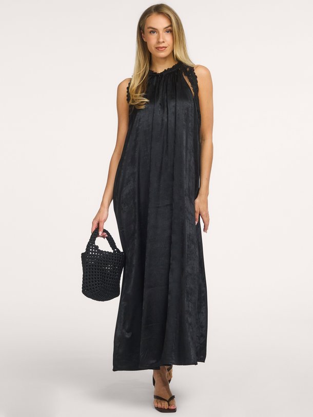 Ontdek de Dress Satin van Summum bij Orangebag. Op werkdagen voor 21:45 besteld, morgen in huis.