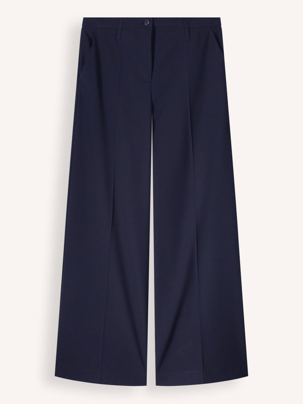 Ontdek de Verona viscosemix stretch pantalon van Summum in de kleur donkerblauw bij Orangebag. Op werkdagen voor 21:45 besteld, morgen in huis.