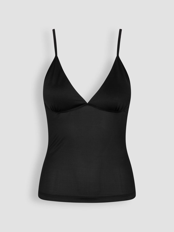 Ontdek de Safaye jersey top van Samsoe Samsoe in de kleur zwart bij Orangebag. Op werkdagen voor 21:45 besteld, morgen in huis.