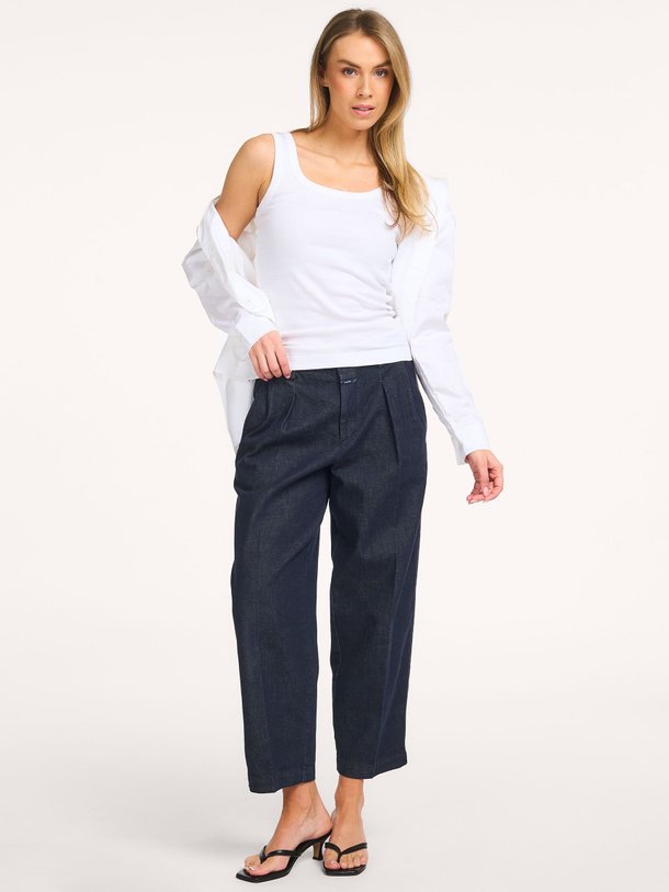 Ontdek de Evi katoenmix rib tanktop van Knit-ted in de kleur Wit bij Orangebag. Op werkdagen voor 21:45 besteld, morgen in huis.