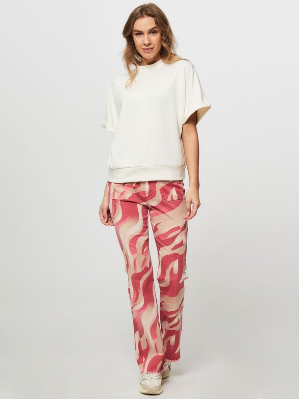 Ontdek de Katoenmix flared fit broek met print van Summum in de kleur koraal bij Orangebag. Op werkdagen voor 21:45 besteld, morgen in huis.