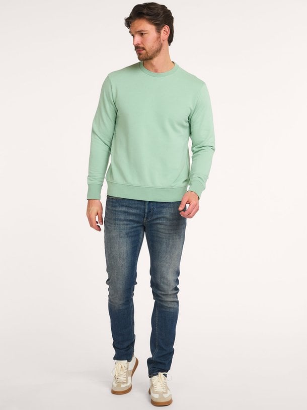 Denham Razor - Regular Waist Slim Fit Jeans - Donkerblauw Ontdek de Razor regular waist slim fit jeans van Denham in de kleur donkerblauw bij Orangebag. Op werkdagen voor 21:45 besteld, morgen in huis.