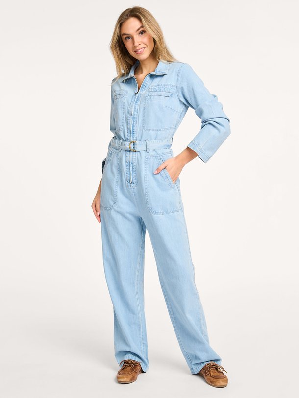 Ontdek de Louise denim jumpsuit van By-Bar in de kleur lichtblauw bij Orangebag. Op werkdagen voor 21:45 besteld, morgen in huis.