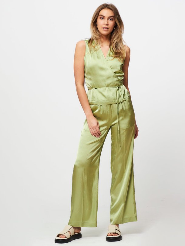 Ontdek de Lulu viscosemix glanzende palazzo van Graumann in de kleur groen bij Orangebag. Op werkdagen voor 21:45 besteld, morgen in huis.