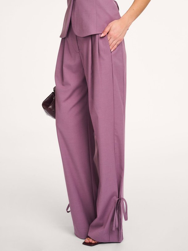 Ontdek de Liam viscosemix broek van Co'Couture in de kleur Oud roze bij Orangebag. Op werkdagen voor 21:45 besteld, morgen in huis.