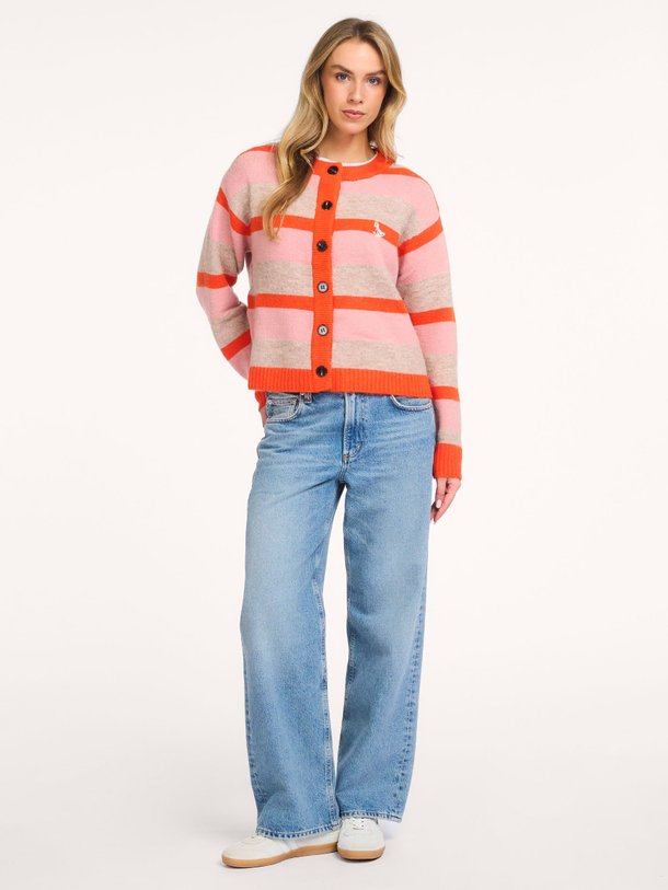 Ontdek de Danaine alpacamix vest van Frnch in de kleur Roze bij Orangebag. Op werkdagen voor 21:45 besteld, morgen in huis.