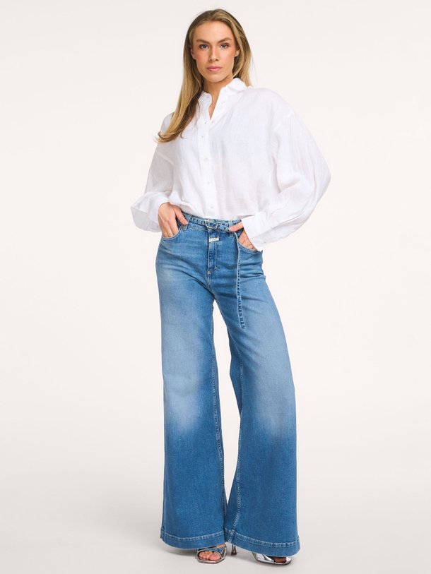Ontdek de Glow Up high waist flared fit stretch jeans van Closed in de kleur Blauw bij Orangebag. Op werkdagen voor 21:45 besteld, morgen in huis.