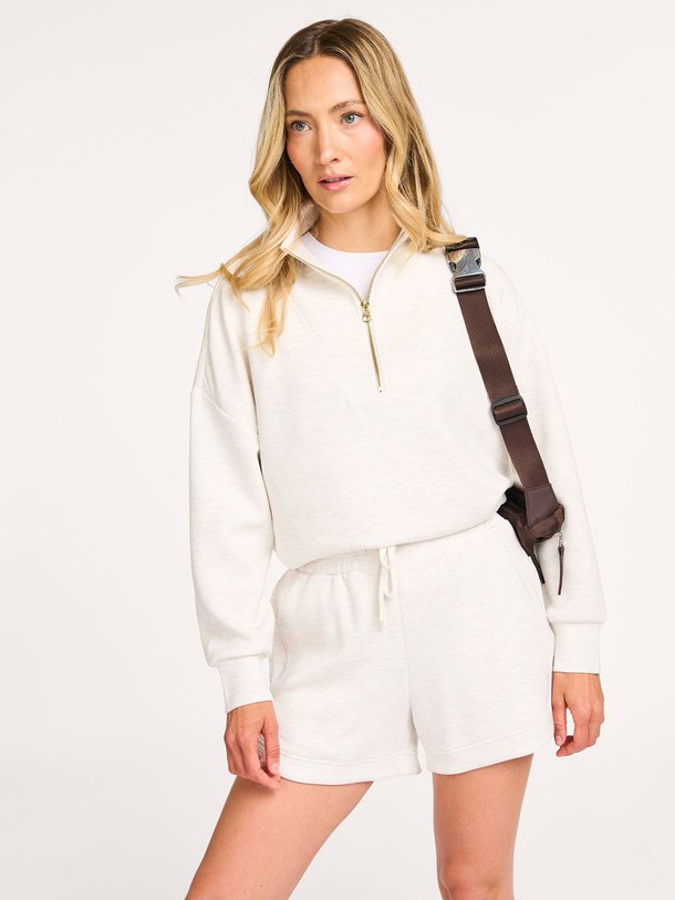 Ontdek de Hawley viscosemix gemêleerde sweater van Varley in de kleur lichtgrijs bij Orangebag. Op werkdagen voor 21:45 besteld, morgen in huis.