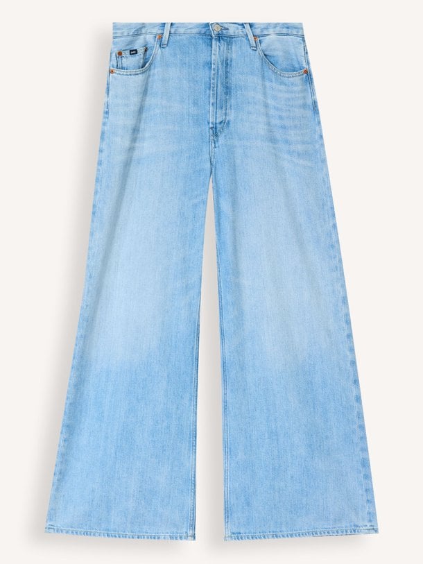 Ontdek de Izzy mid waist wide leg jeans van Denham in de kleur blauw bij Orangebag. Op werkdagen voor 21:45 besteld, morgen in huis.