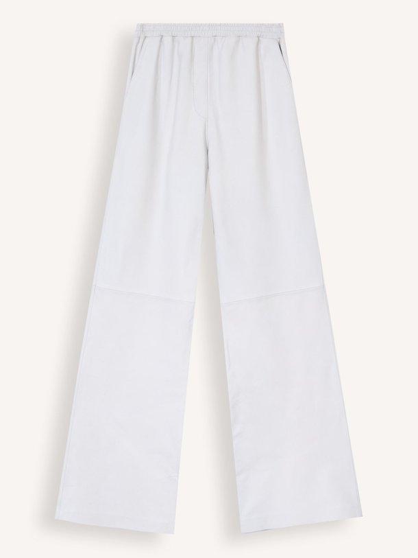 Dna Pariso - Lederen Wide Leg Broek - Off-White Ontdek de Pariso lederen wide leg broek van Dna in de kleur off-white bij Orangebag. Op werkdagen voor 21:45 besteld, morgen in huis.