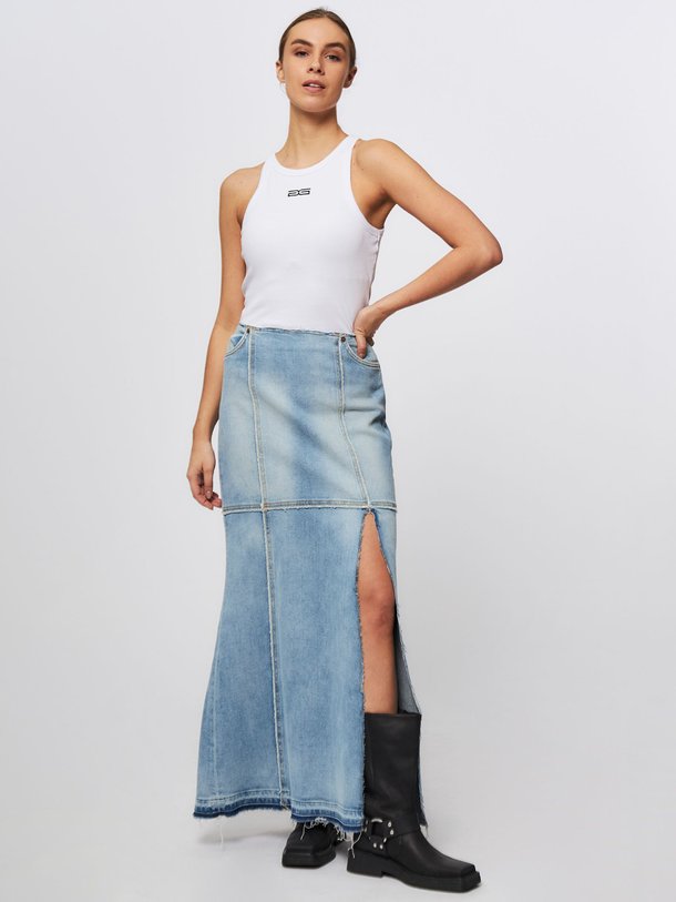 Ontdek de Column katoenmix patchwork rok van Re/Done in de kleur blauw bij Orangebag. Op werkdagen voor 21:45 besteld, morgen in huis.