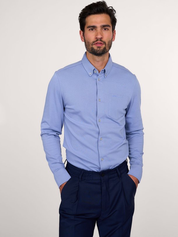 Ontdek de Bridge katoenen overhemd van Denham in de kleur blauw bij Orangebag. Op werkdagen voor 21:45 besteld, morgen in huis.