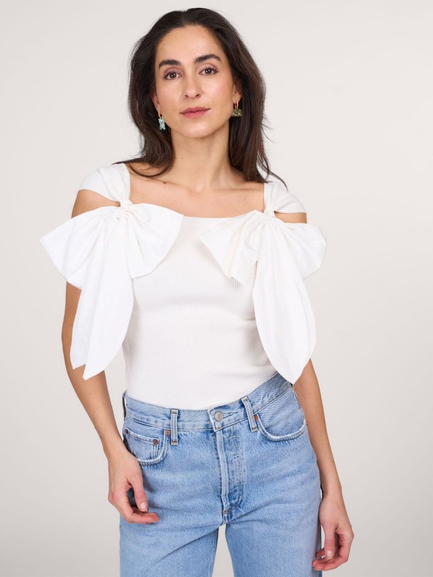 Ontdek de Hankar viscosemix rib top van Essentiel Antwerp in de kleur off-white bij Orangebag. Op werkdagen voor 21:45 besteld, morgen in huis.