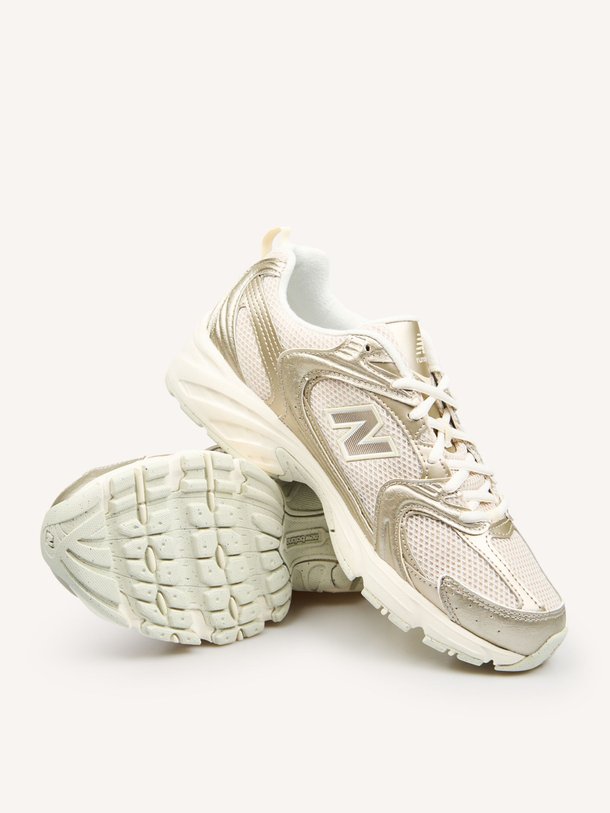 Ontdek de U530, lederen sneakers met mesh van New Balance bij Orangebag. Op werkdagen voor 21:45 besteld, morgen in huis.
