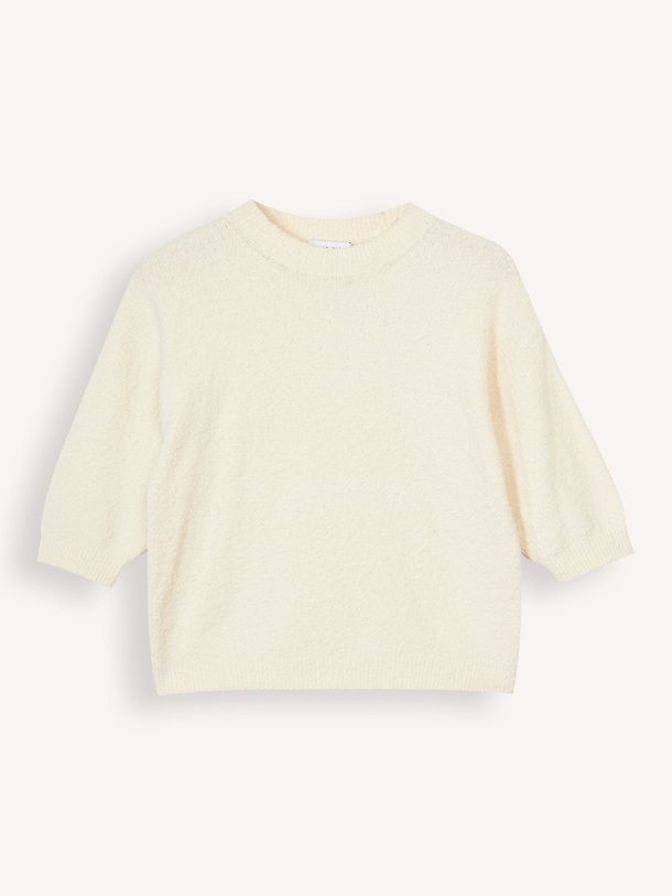 Ontdek de Valerie katoenmix bouclé trui van Knit-ted in de kleur Off-white bij Orangebag. Op werkdagen voor 21:45 besteld, morgen in huis.