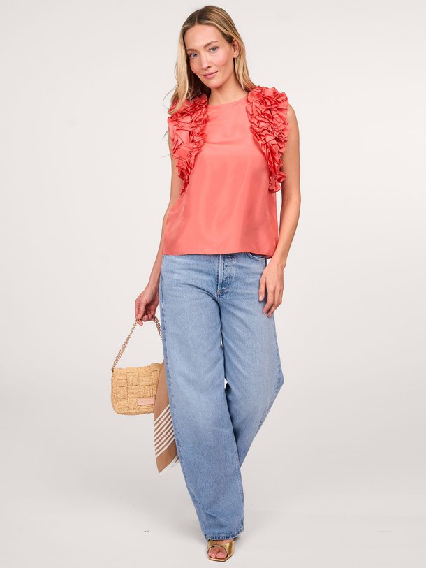 Ontdek de Honour zijden top van Essentiel Antwerp in de kleur koraal bij Orangebag. Op werkdagen voor 21:45 besteld, morgen in huis.